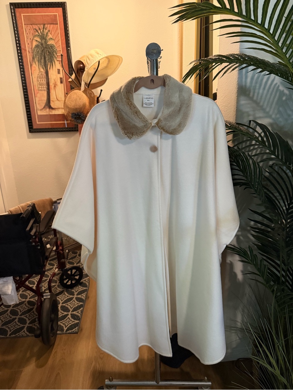 Preston & York Cream Coat with Light Beige Collar